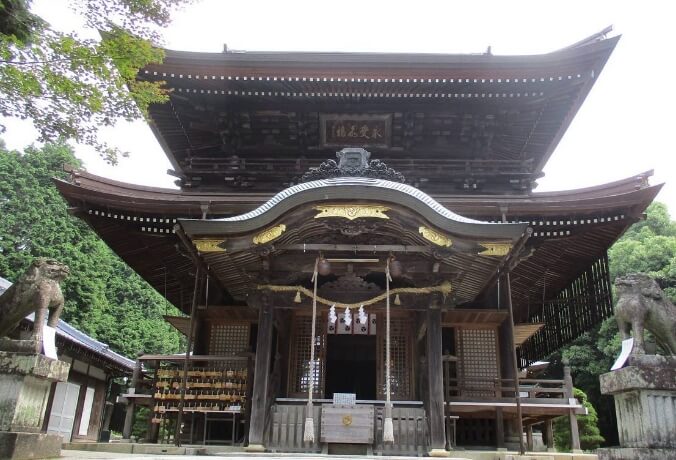 花岡八幡宮外観